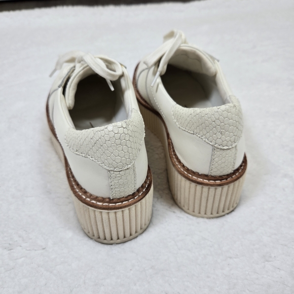 Dolce Vita Womens Tiger Sneakers White Leather Fluted Platform Ivory US Size 7.5 - Picture 4 of 6